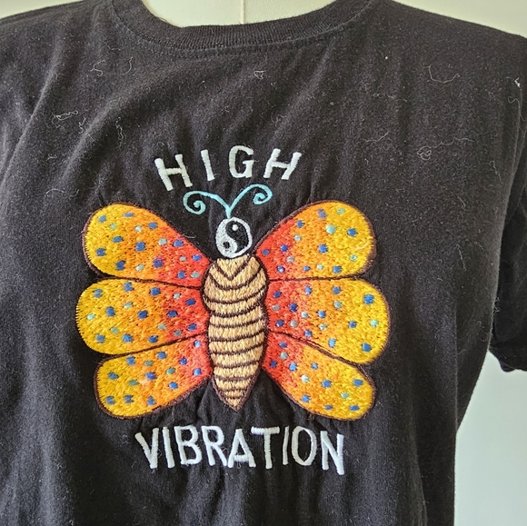 Black Graphic Tee with Embroidery Butterfly Design S 100% Cotton hannah pixie - Picture 2 of 6